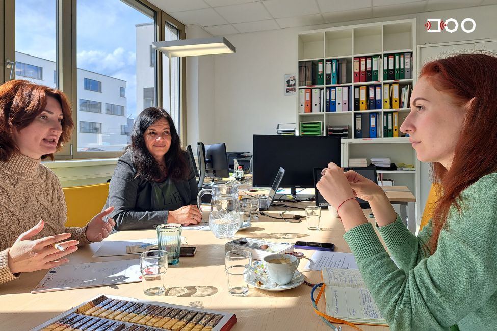 Nach der Flucht beruflich wieder Fuß fassen | Bildungsbuch